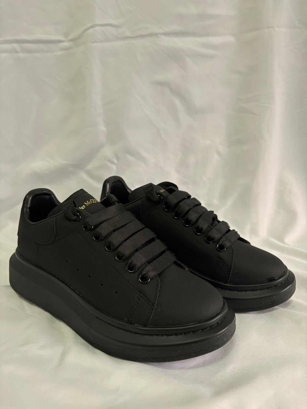 Alexander McQueen Oversized — All Black