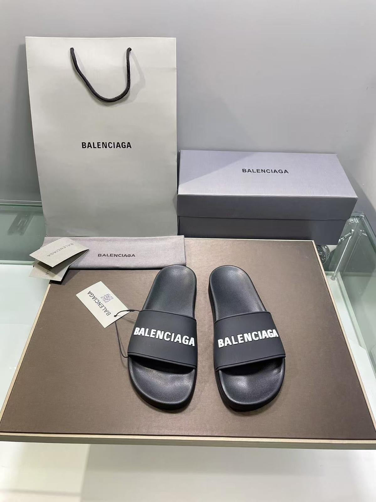Balenciaga Pool Slide — Black