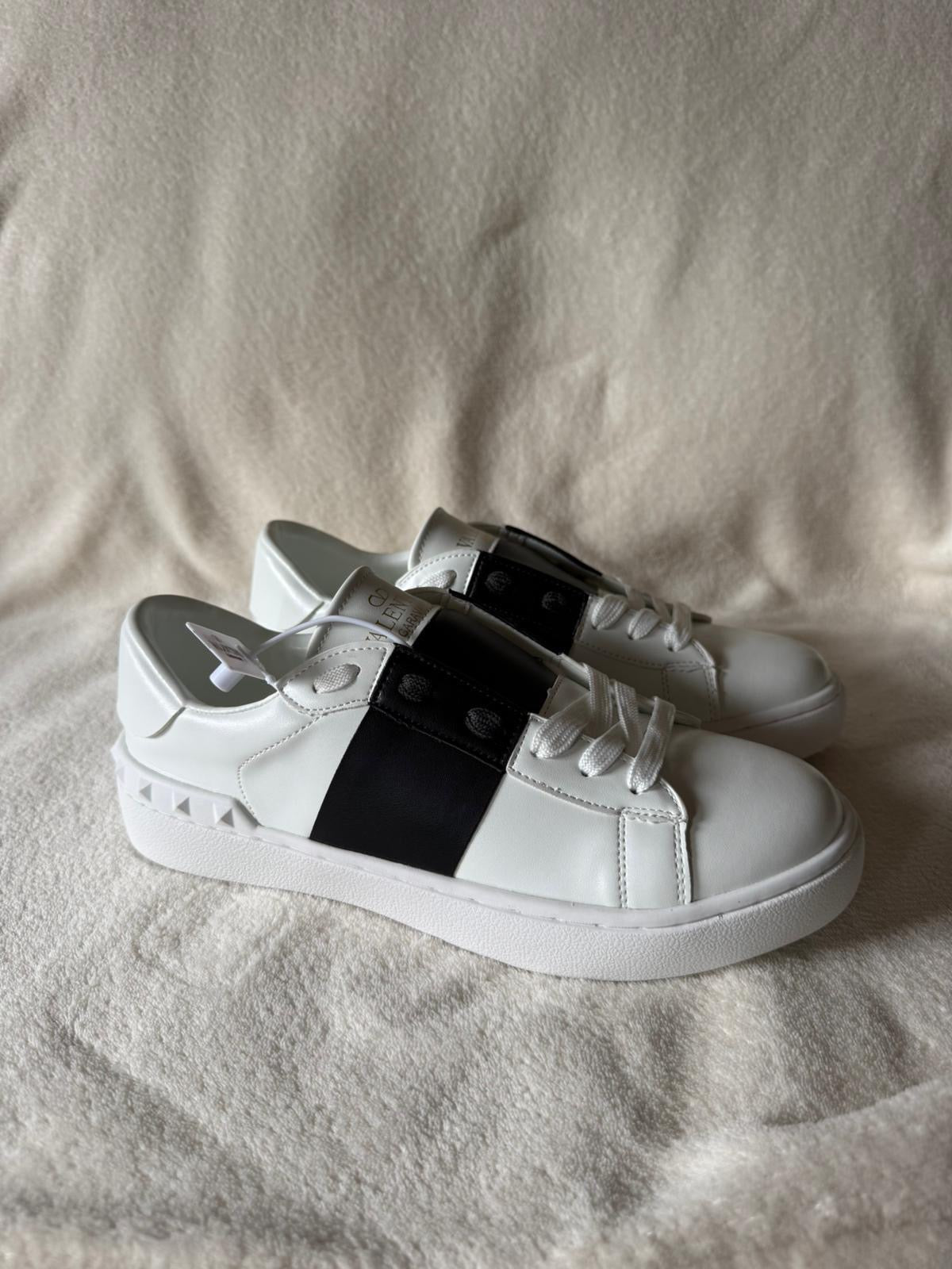 Valentino Open — White / Black Stripe